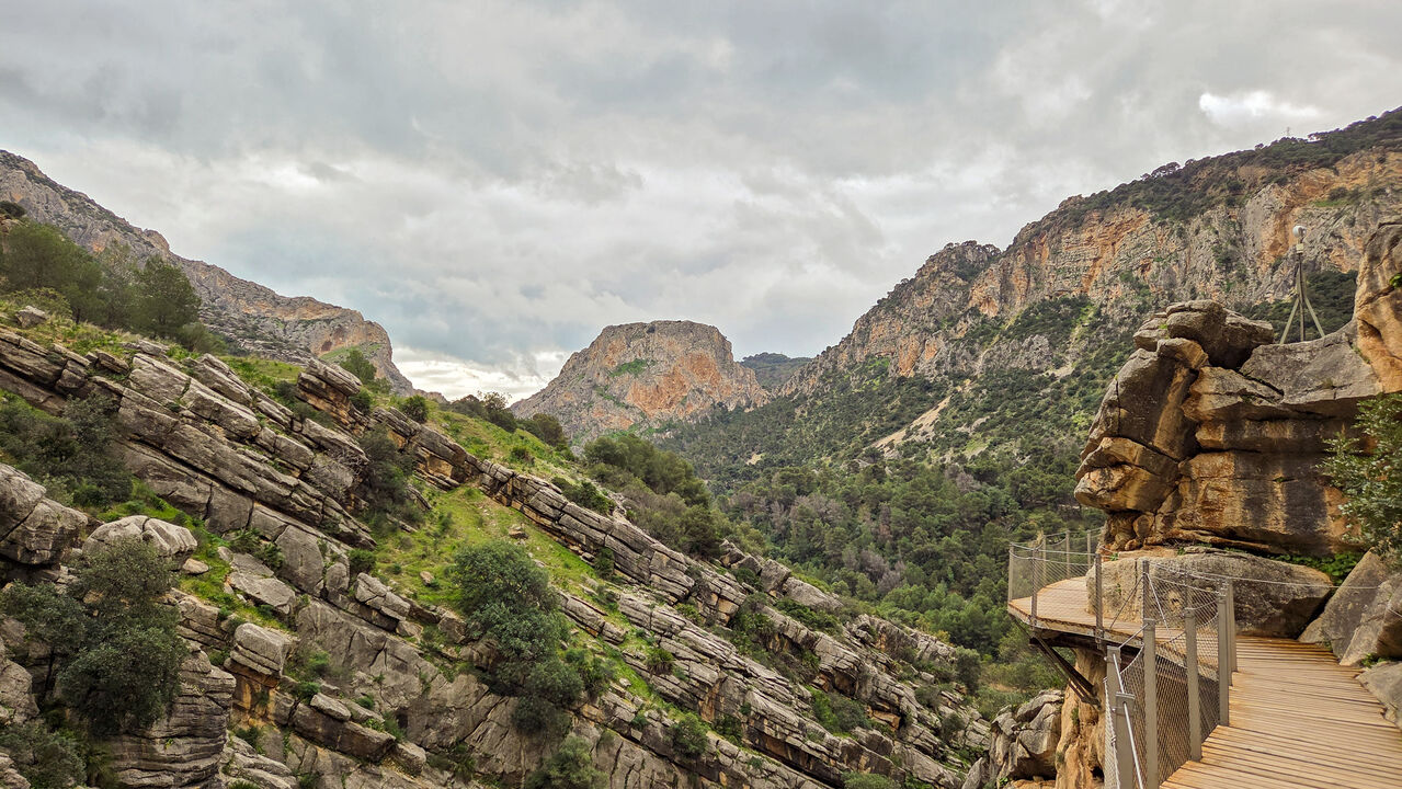 Dizzying heights on the Caminito del Rey